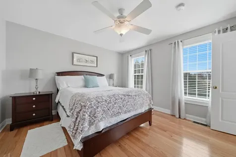5 Zoe Lane Newton NH 03858