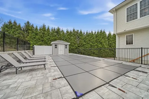 5 Zoe Lane Newton NH 03858