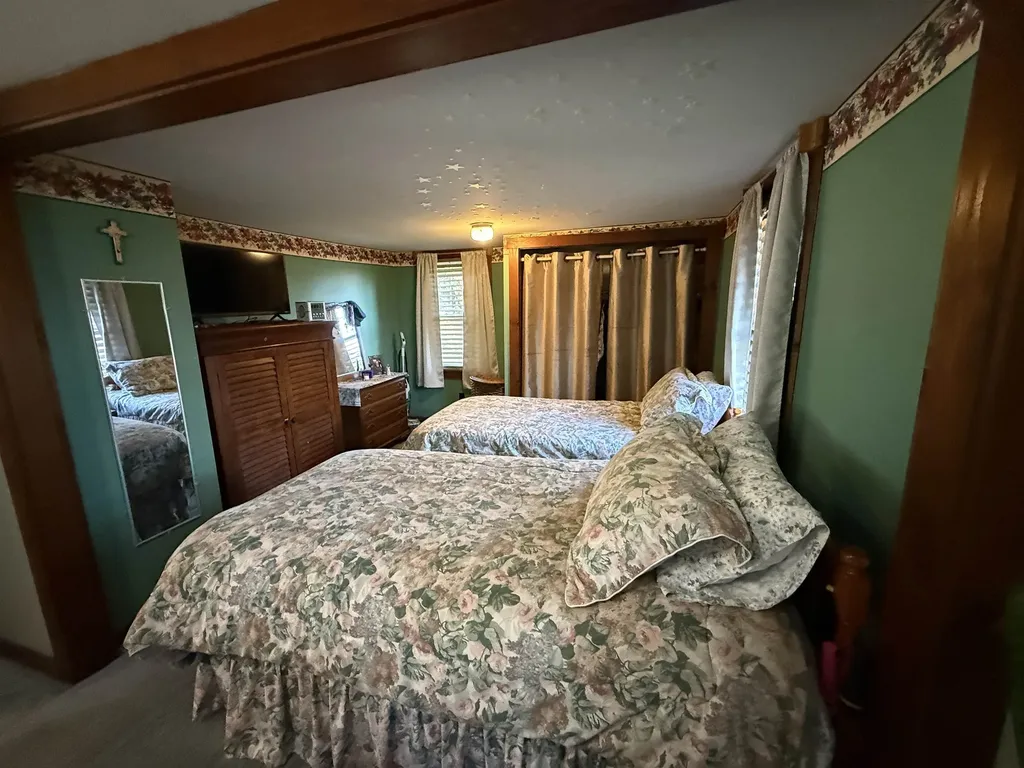 495 Lawrence Road Waterford VT 05819