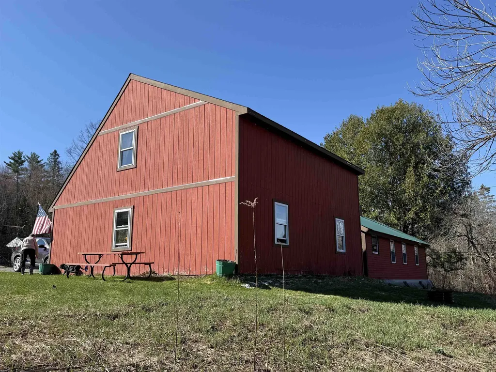 495 Lawrence Road Waterford VT 05819