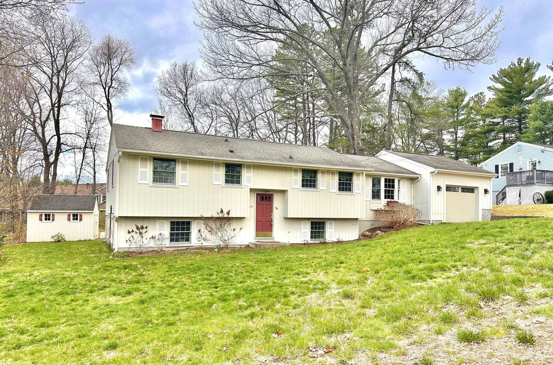 19 Pinewood Drive Merrimack NH 03054