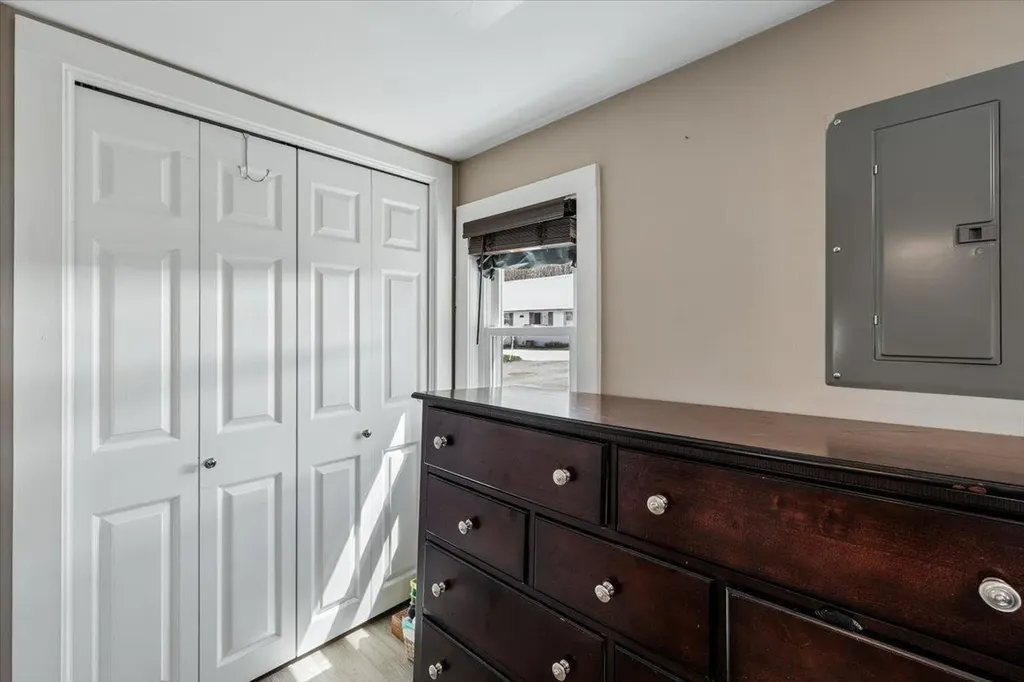 9 Hillcrest Avenue Pembroke NH 03275
