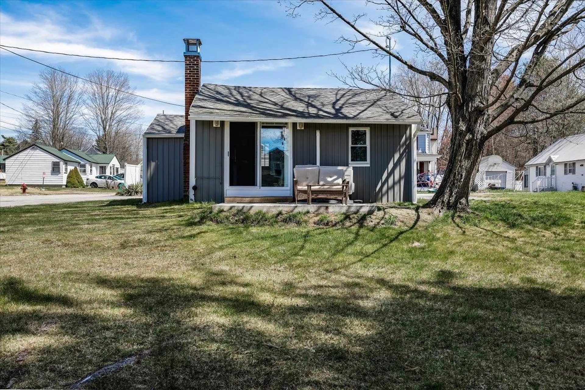 9 Hillcrest Avenue Pembroke NH 03275