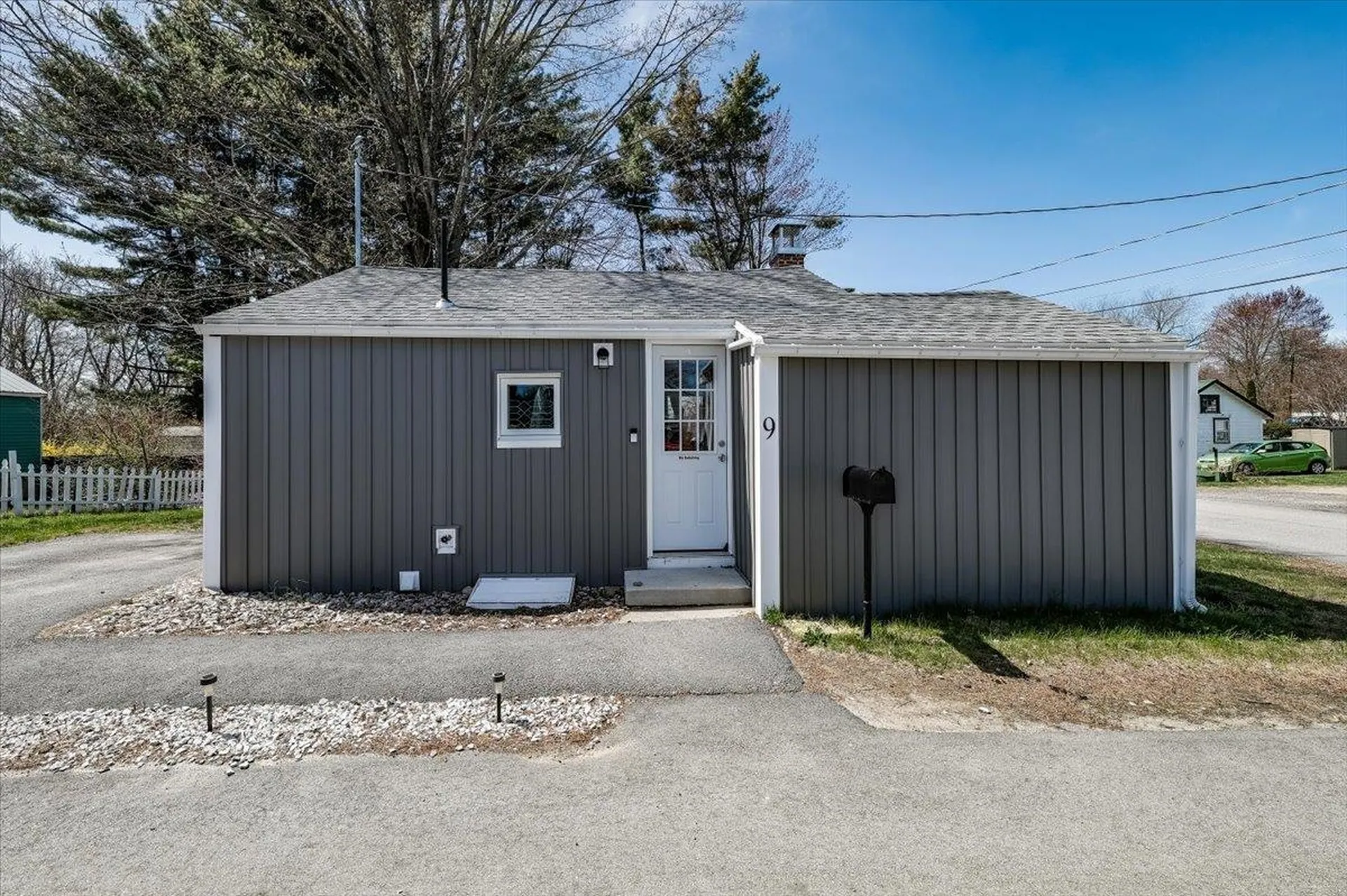 9 Hillcrest Avenue Pembroke NH 03275
