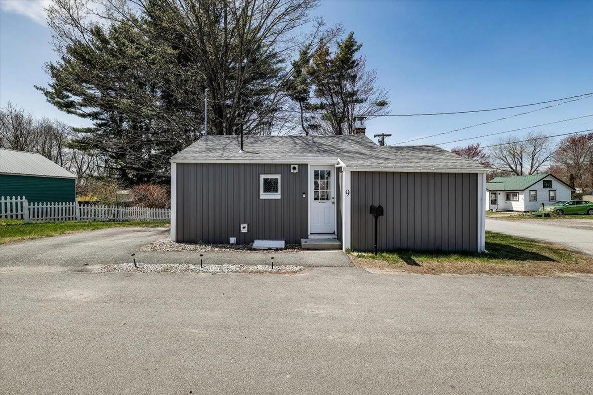 9 Hillcrest Avenue Pembroke NH 03275