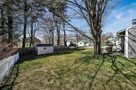 9 Hillcrest Avenue Pembroke NH 03275