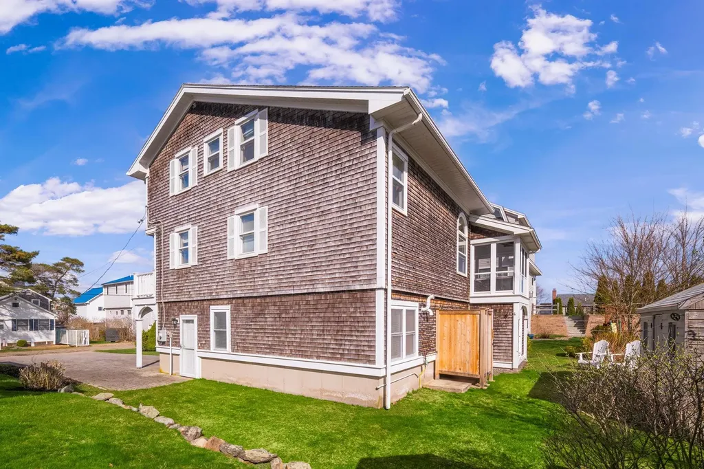 49 Highland Avenue York ME 03909
