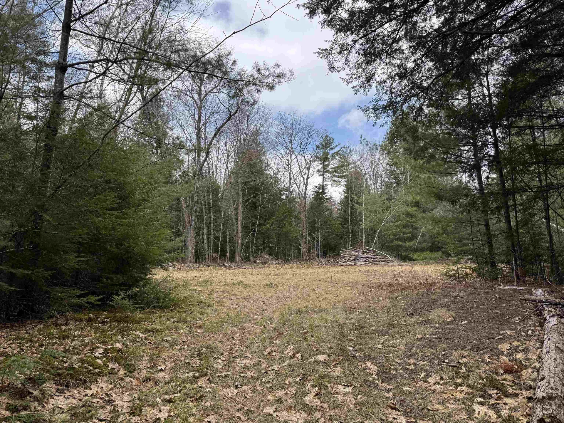 3039 Us Route 3 Thornton NH 02385