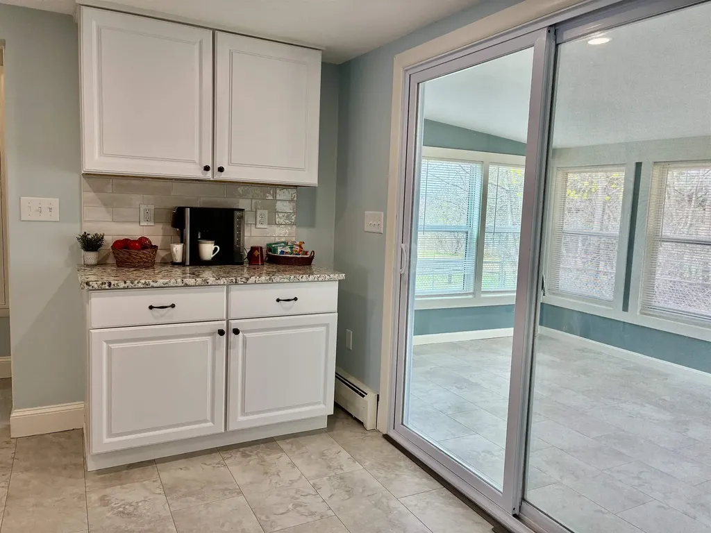 1 Sunset Avenue Allenstown NH 03275