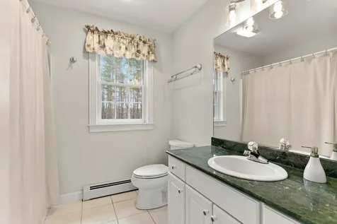 7 Lindon Drive Brentwood NH 03833