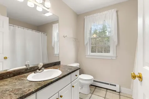7 Lindon Drive Brentwood NH 03833