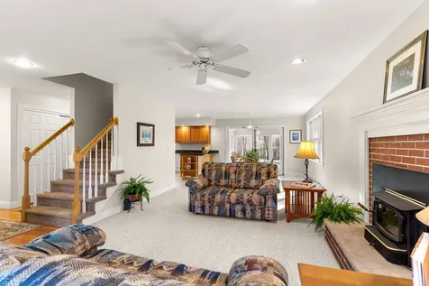 7 Lindon Drive Brentwood NH 03833