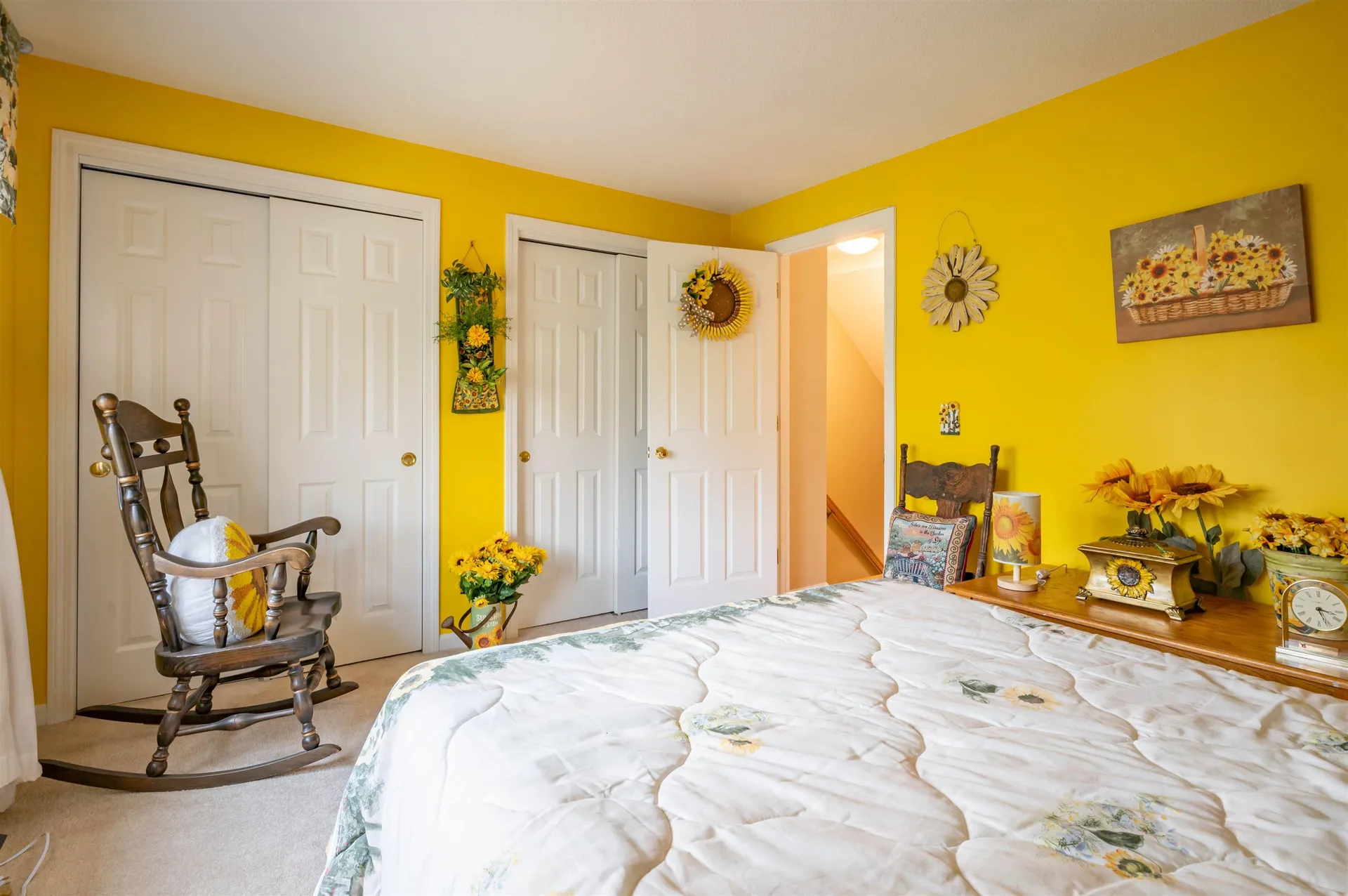 8 Bartemus Trail Nashua NH 03063
