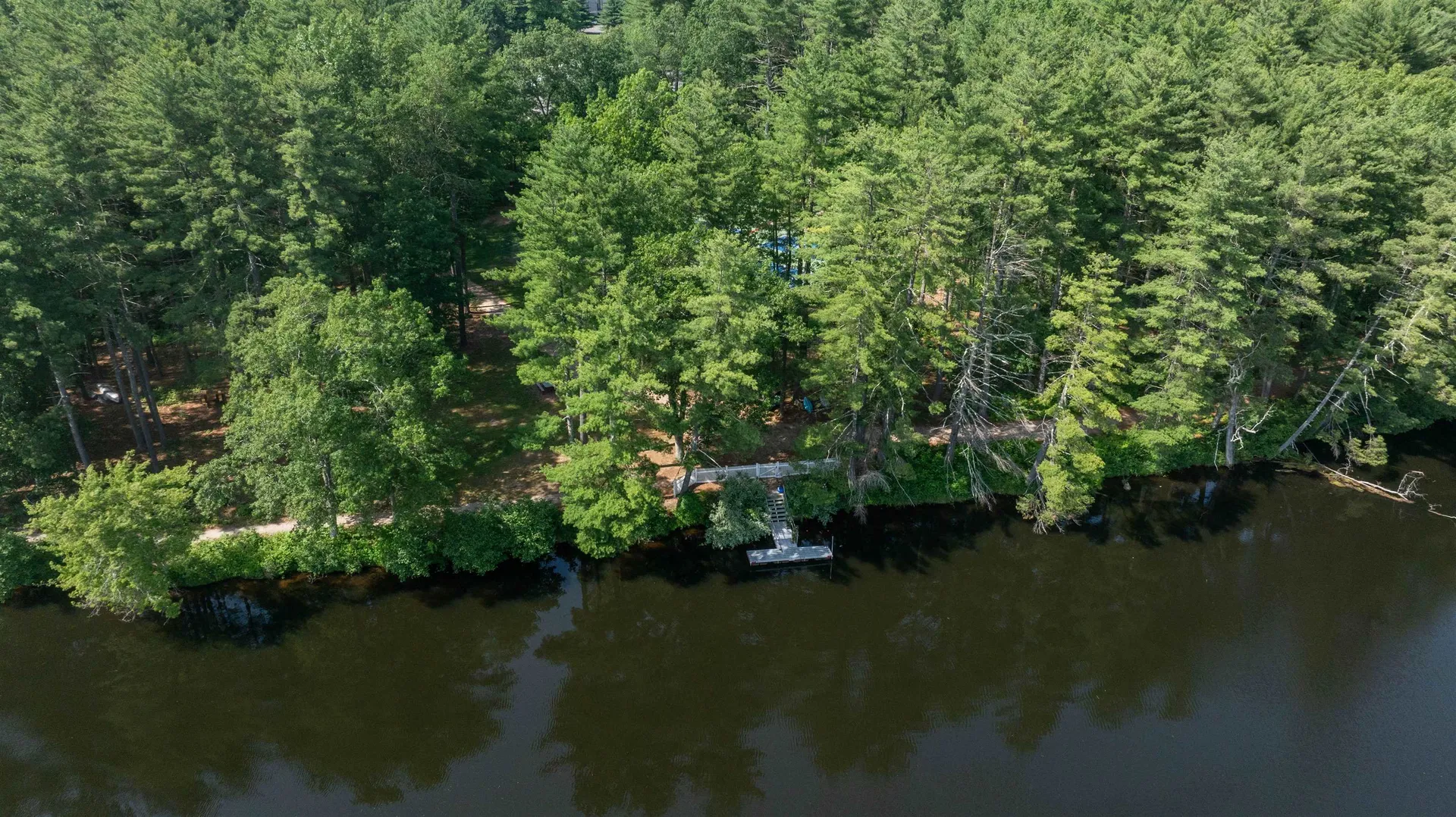 8 Bartemus Trail Nashua NH 03063