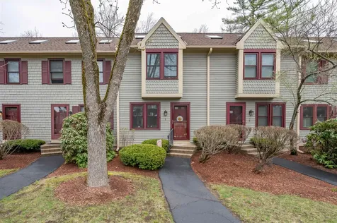8 Bartemus Trail Nashua NH 03063
