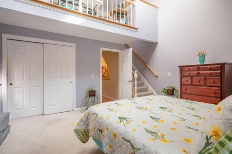 8 Bartemus Trail Nashua NH 03063