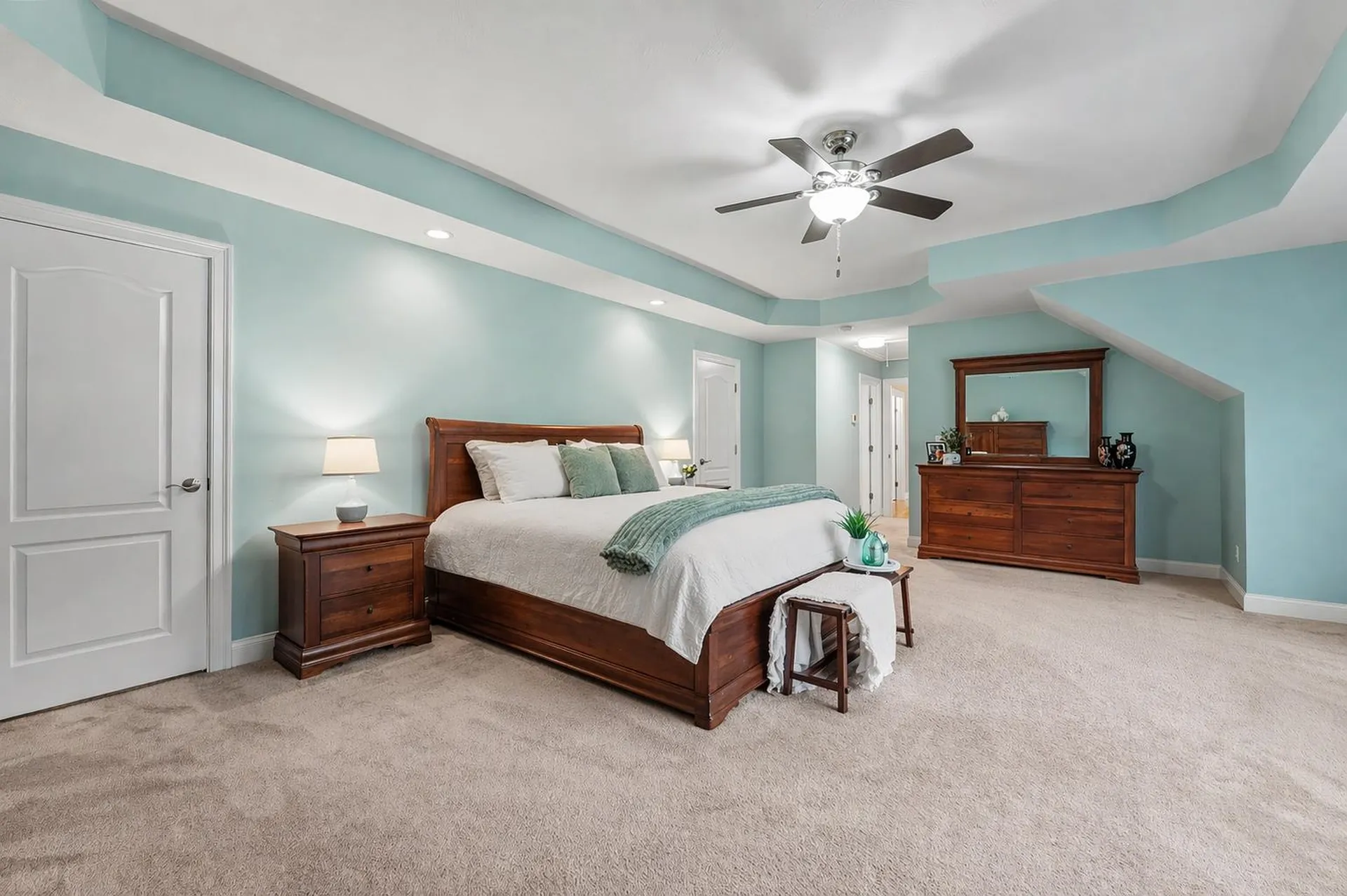 10 Harmony Lane Pelham NH 03076