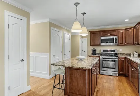 10 Harmony Lane Pelham NH 03076