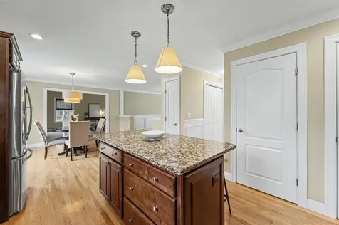 10 Harmony Lane Pelham NH 03076