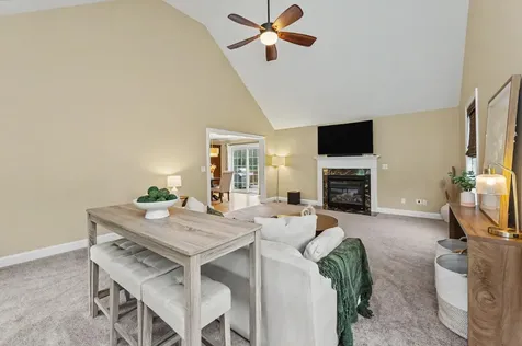 10 Harmony Lane Pelham NH 03076