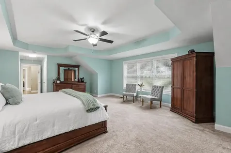 10 Harmony Lane Pelham NH 03076