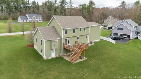 10 Harmony Lane Pelham NH 03076