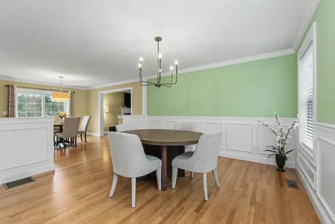 10 Harmony Lane Pelham NH 03076