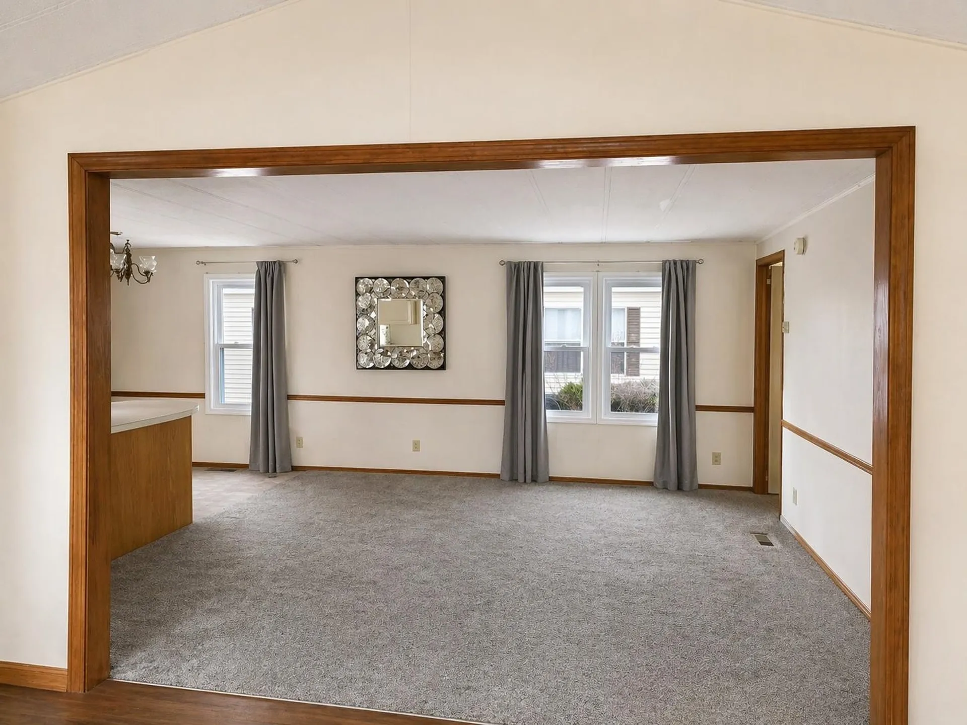 55 Thistle Way Manchester NH 03109