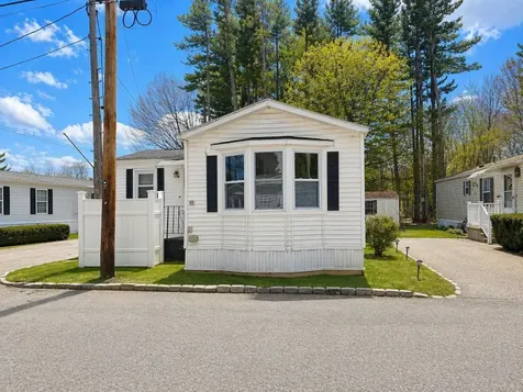 55 Thistle Way Manchester NH 03109