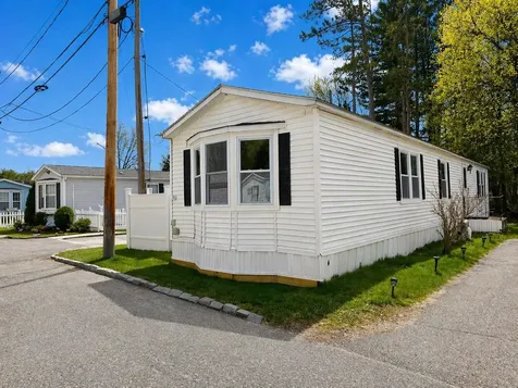 55 Thistle Way Manchester NH 03109