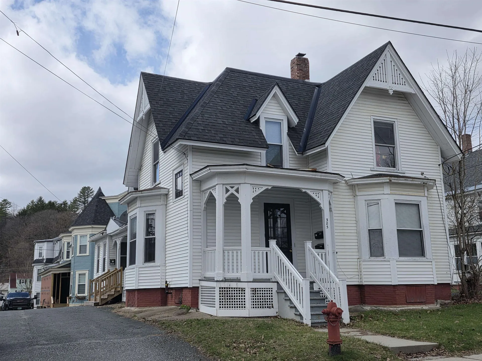 385 Spring Street St. Johnsbury VT 05819