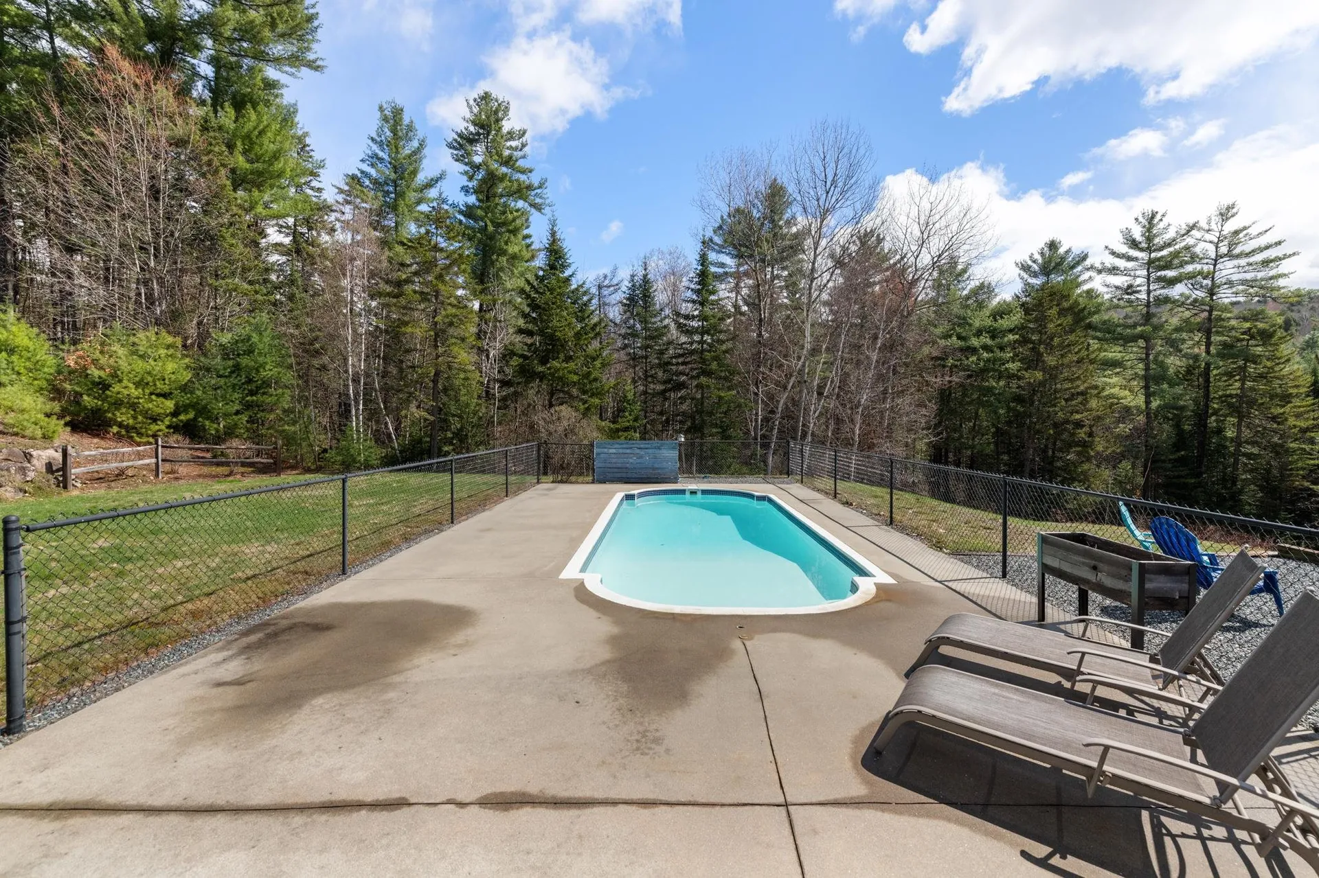 85 Willow Brook Road Thornton NH 03285