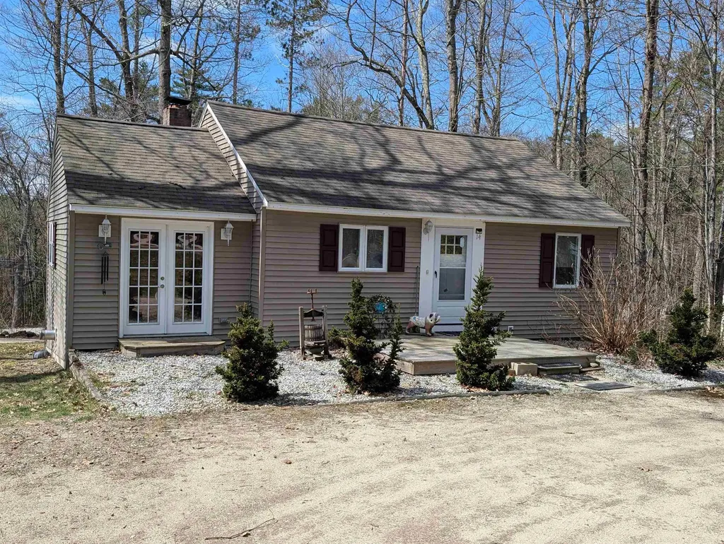 14 Contoocook Avenue Jaffrey NH 03452