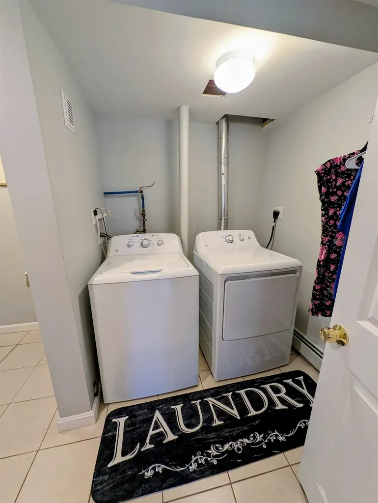 14 Contoocook Avenue Jaffrey NH 03452