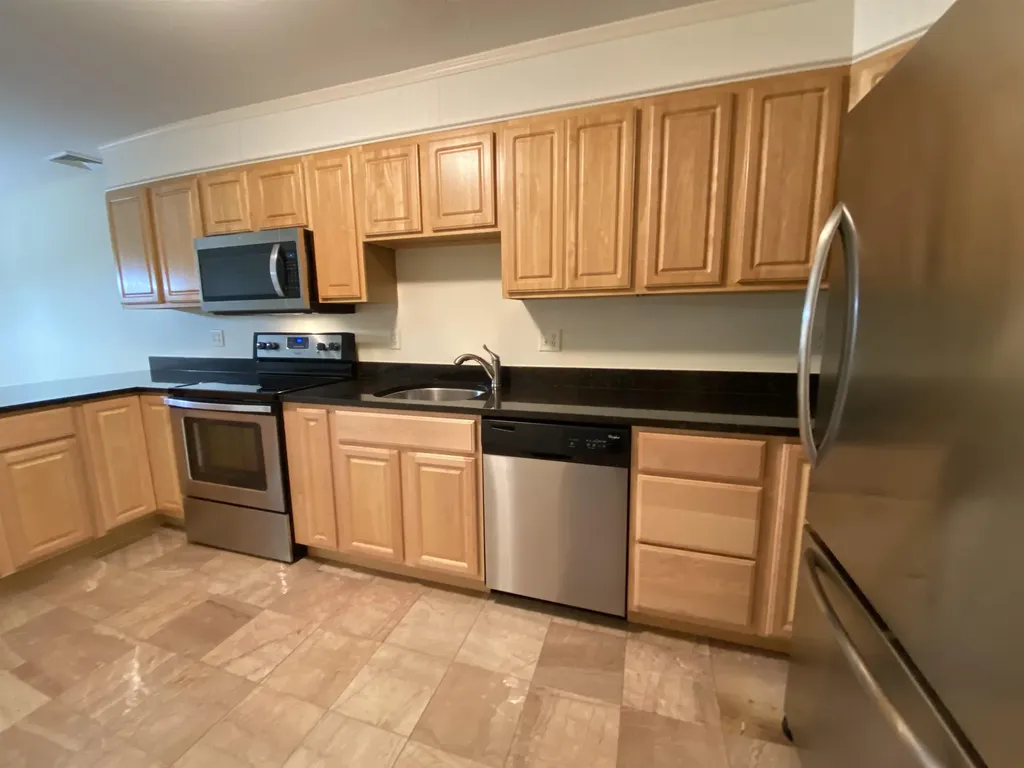 99 Mammoth Road Hooksett NH 03106