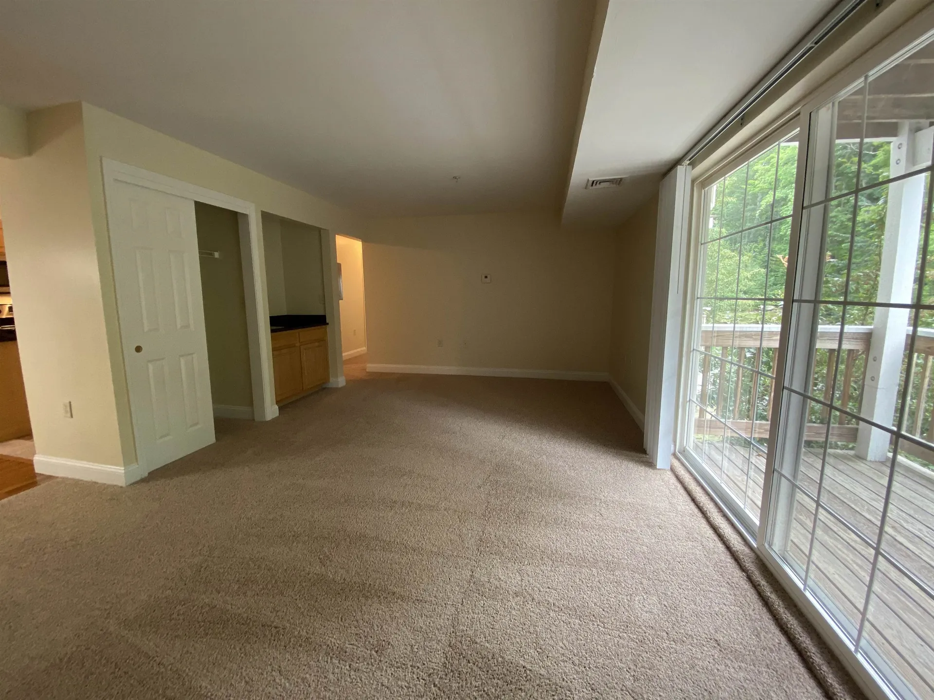 99 Mammoth Road Hooksett NH 03106