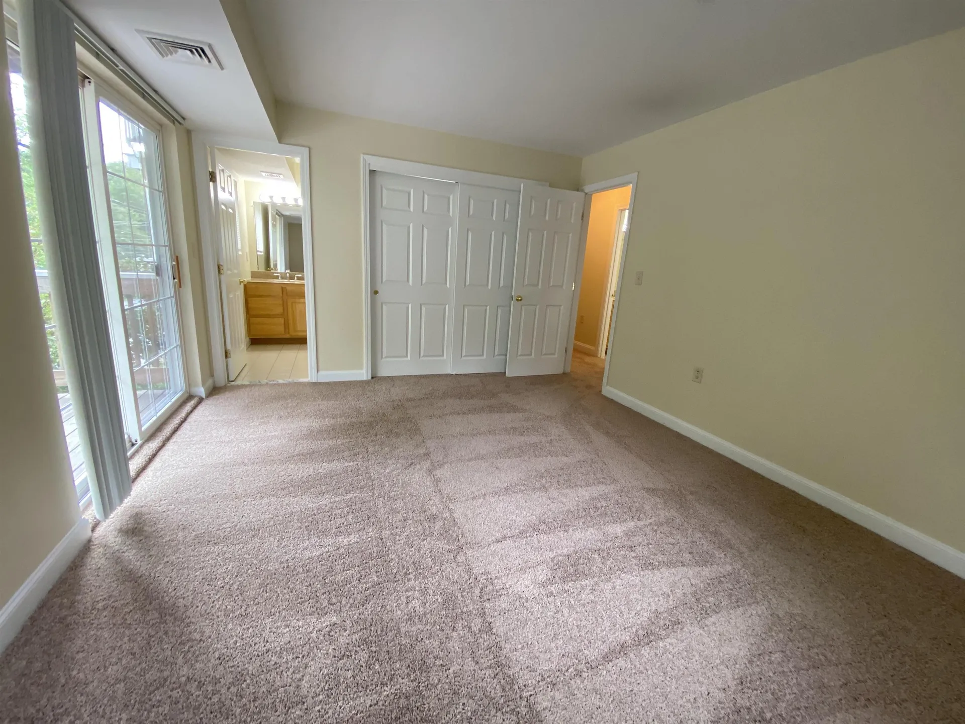 99 Mammoth Road Hooksett NH 03106