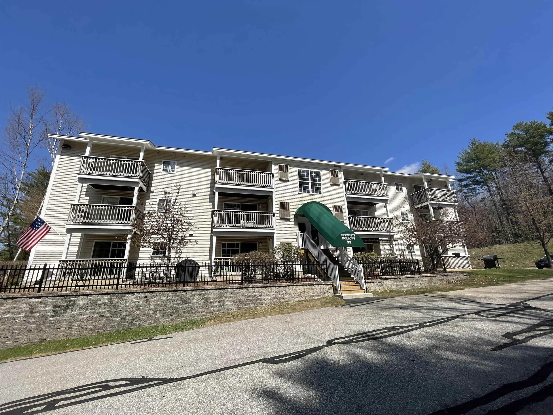 99 Mammoth Road Hooksett NH 03106