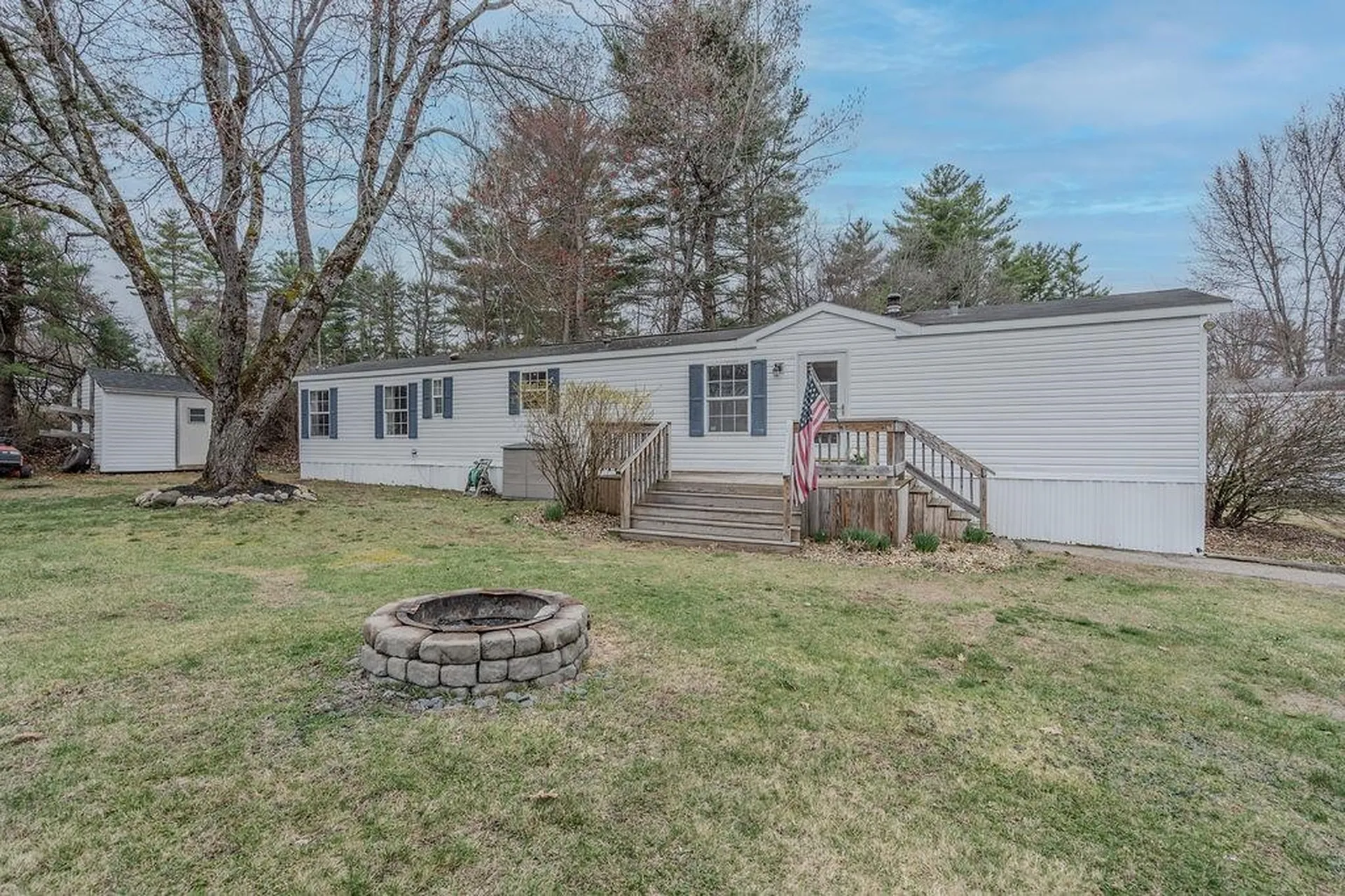 141 Estate Drive Barrington NH 03825