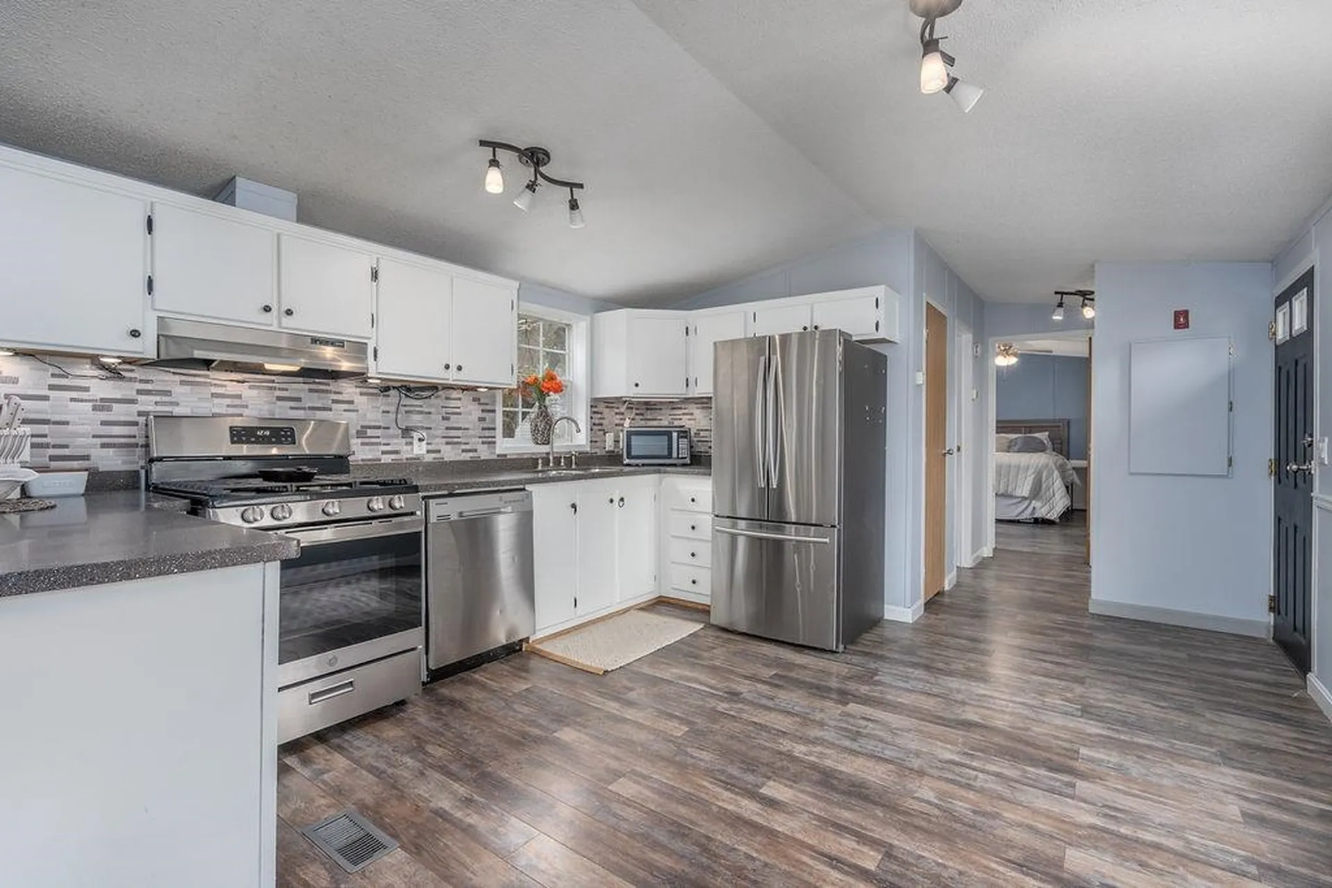 141 Estate Drive Barrington NH 03825