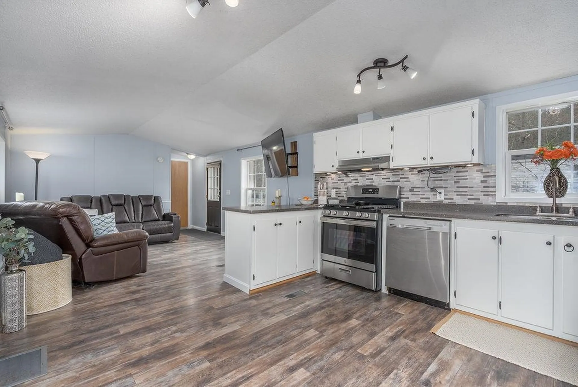 141 Estate Drive Barrington NH 03825