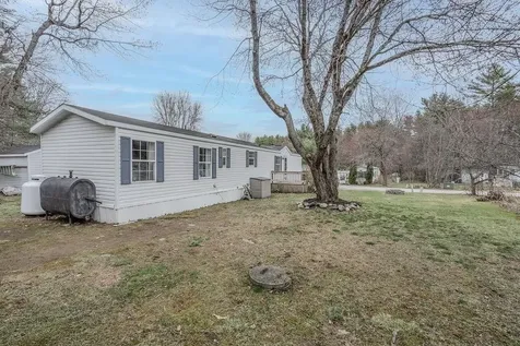 141 Estate Drive Barrington NH 03825