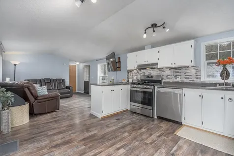 141 Estate Drive Barrington NH 03825