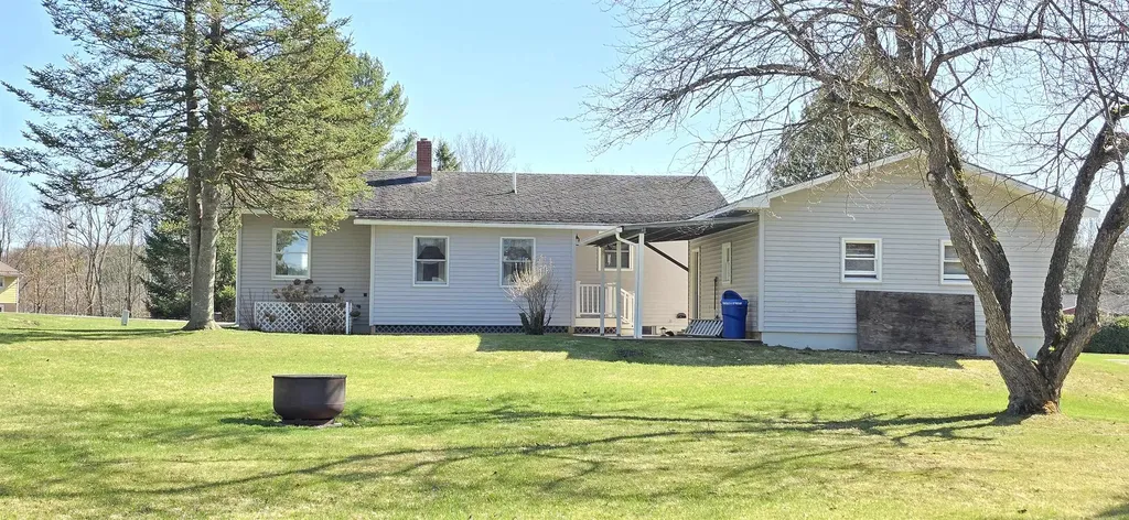 33 Lynwood Drive Derby VT 05829