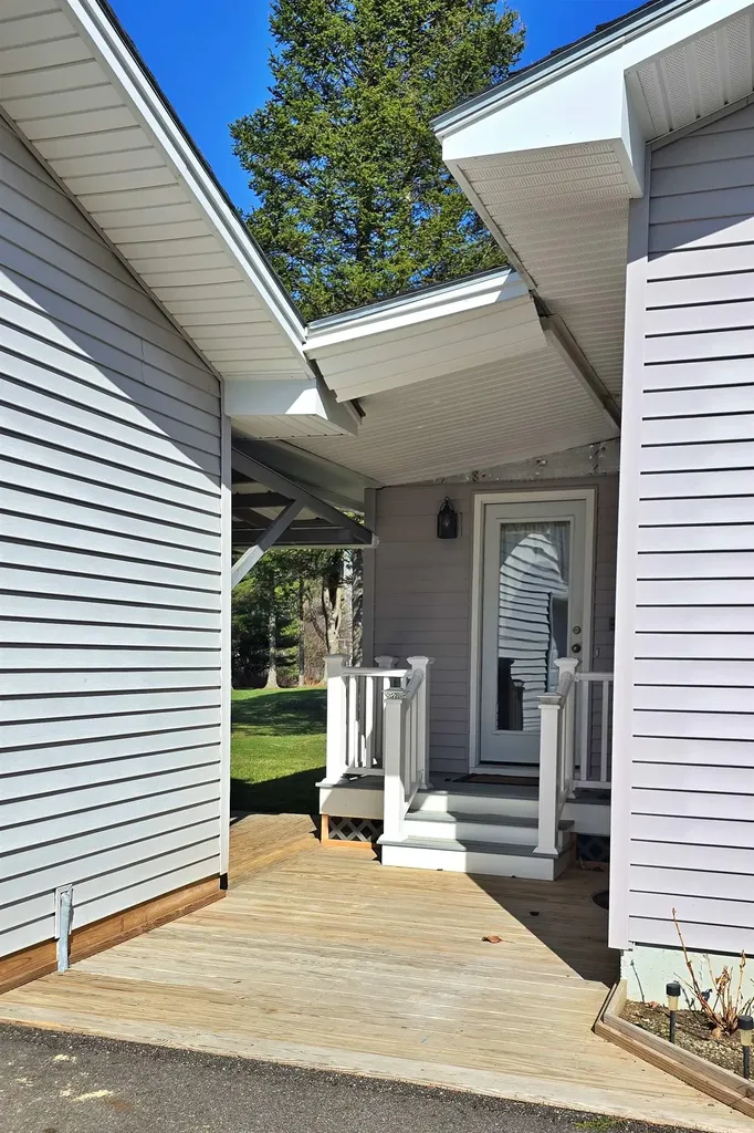 33 Lynwood Drive Derby VT 05829