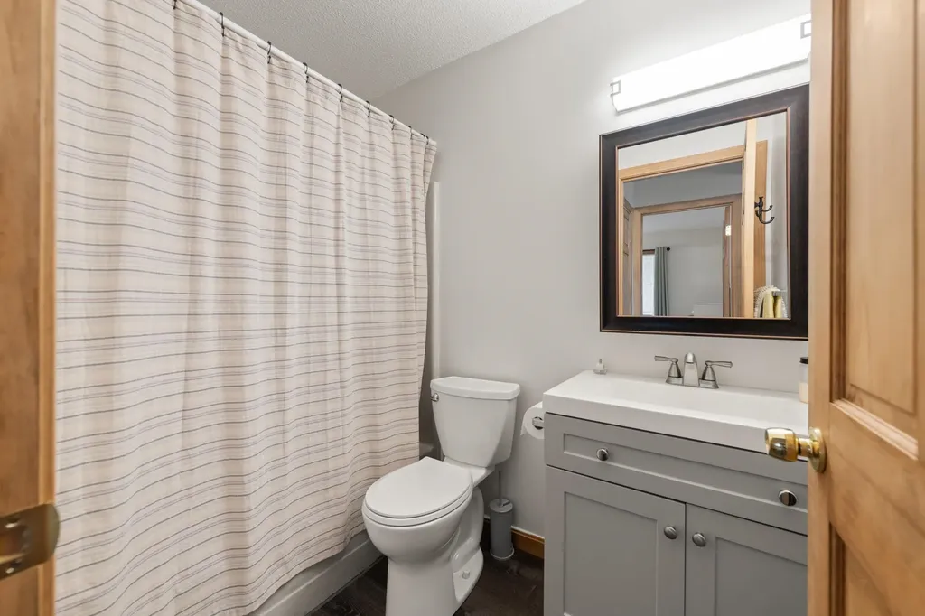 70 Star Ridge Road Thornton NH 03285