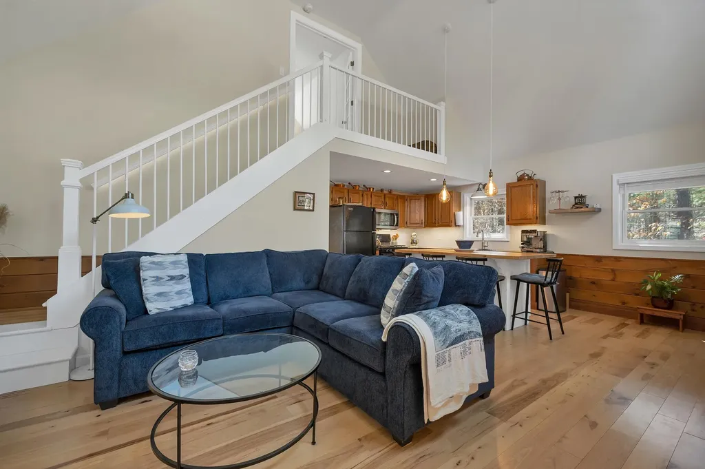 206 East Chocorua River Drive Tamworth NH 03886