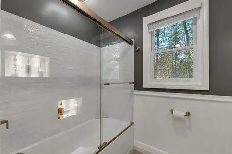 206 East Chocorua River Drive Tamworth NH 03886