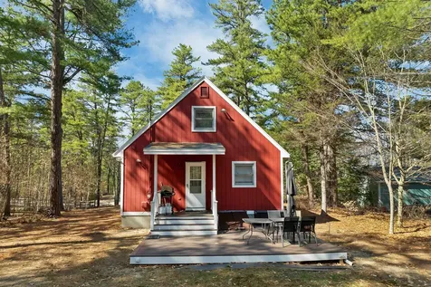 206 East Chocorua River Drive Tamworth NH 03886