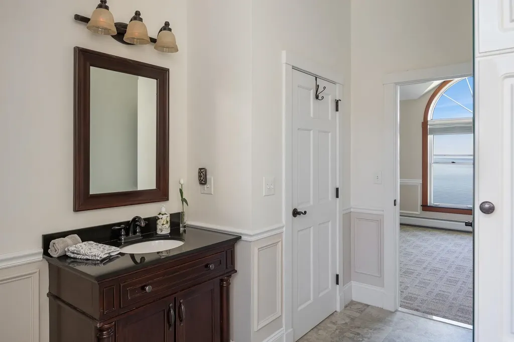 38 Pebble Beach Road Colchester VT 05446
